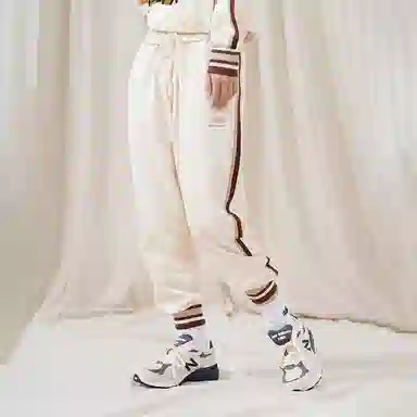 New Balance Jogger Beige