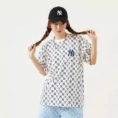 MLB T