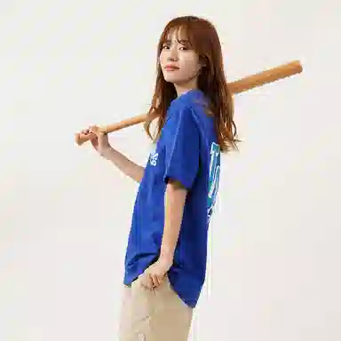 MLB T