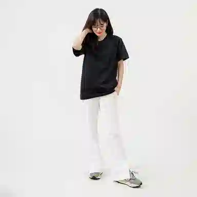 New Balance logo T