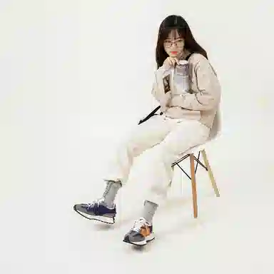 New Balance 327 Grey