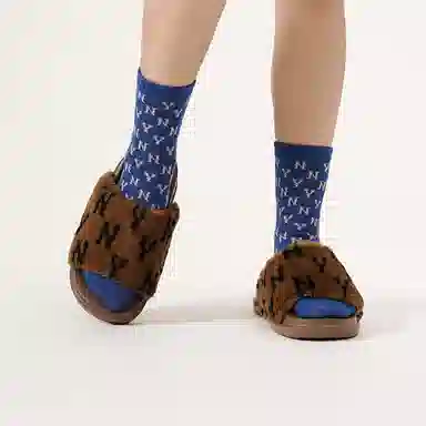 MLB Chunky Mound Fur Monogram