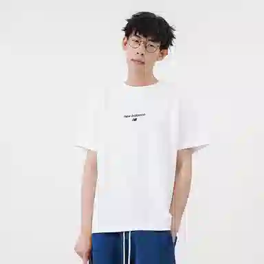 New Balance Logo T
