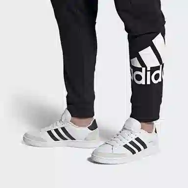 adidas Grand Court SE