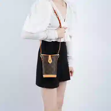 Louis Vuitton Fold Me Mini
