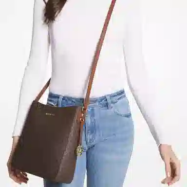 Michael Kors Jet Set Travel Brown