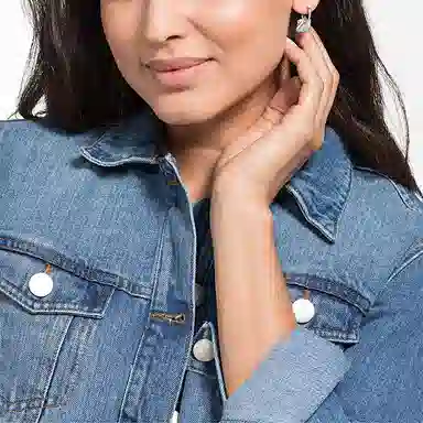 Swarovski Iconic Swan Earrings Blue