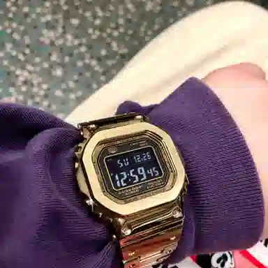 G-SHOCKB5000 IP GMW-B5000GD-9PRT