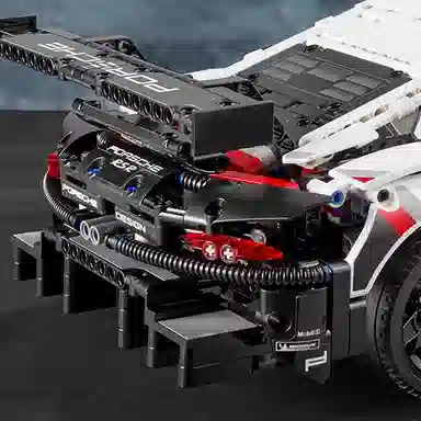 LEGO x Porsche 911 RSR 42096