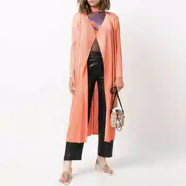 PLEATS PLEASE ISSEY MIYAKE