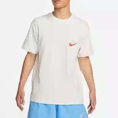 Nike Sportswear LogoT