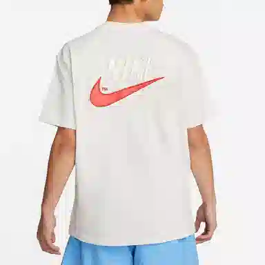Nike Sportswear LogoT