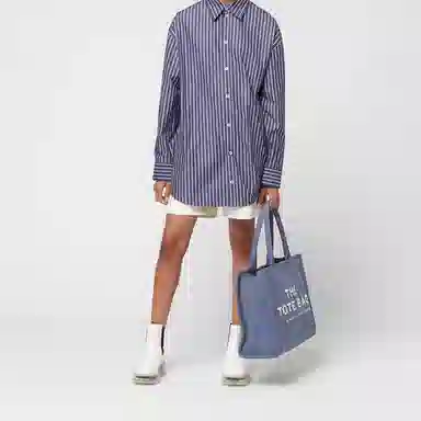 MARC JACOBS The Traveler