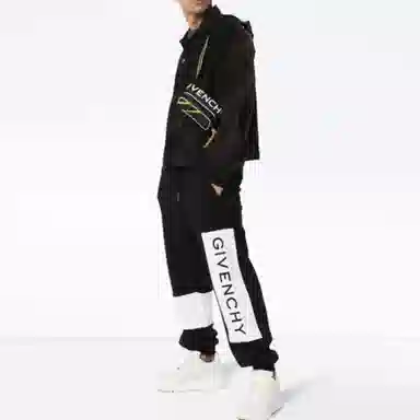 Givenchy Logo