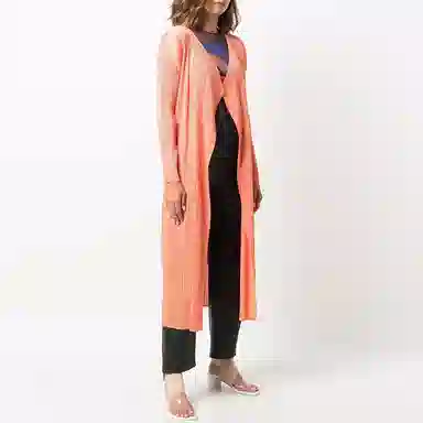 PLEATS PLEASE ISSEY MIYAKE