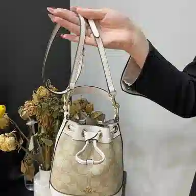 COACH Dempsey 15 Bucket Bag White
