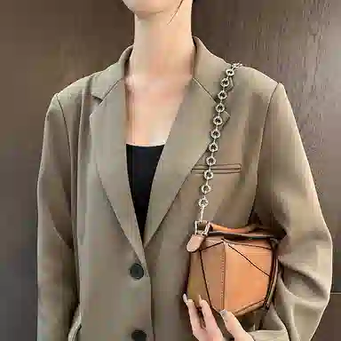 LOEWE Puzzle 60cm