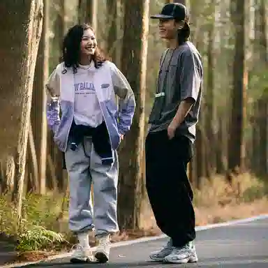 niko and .. x New Balance NB 725