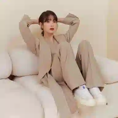 New Balance 302 Grey White