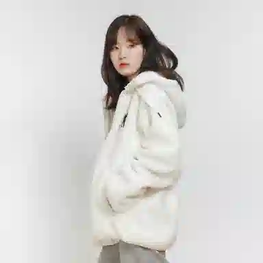 MLB New York Yankees Logo Embroidered Fleece Hoodie Ivory