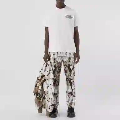 Burberry LogoT