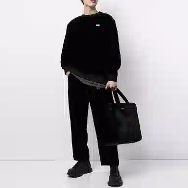 TEAM WANG Logo Velvet Sweatshirt Black