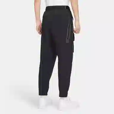 Nike Sportswear Tech Pack
