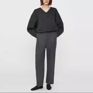 Toteme FW22 V-Neck Batwing Wool Sweater Gray