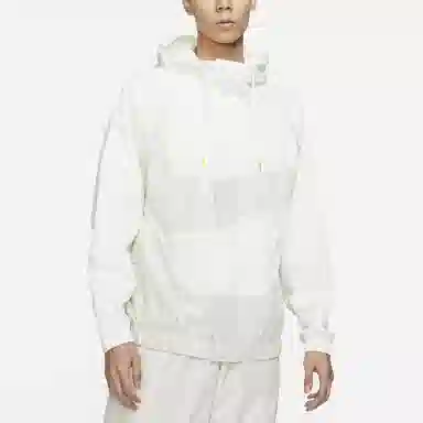 Nike Sportswear Swoosh Logo