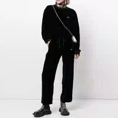 TEAM WANG Logo Velvet Sweatshirt Black