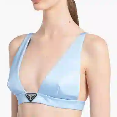 PRADA SS22 V