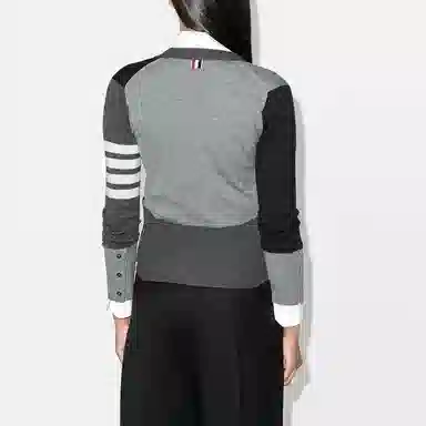 THOM BROWNE LogoV
