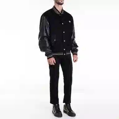 VERSACE JEANS COUTURE Logo