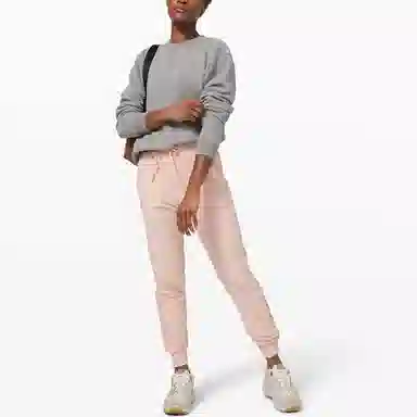 lululemon Swift Beyond The Studio Logo