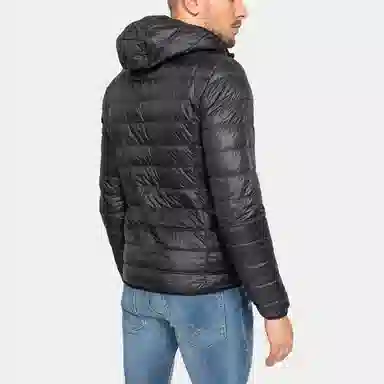 EMPORIO ARMANI EA7 Logo
