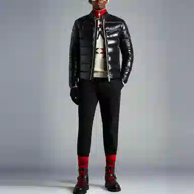 Moncler FW22 Berriat Logo
