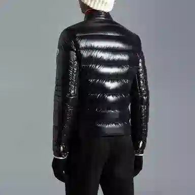 Moncler FW22 Berriat Logo