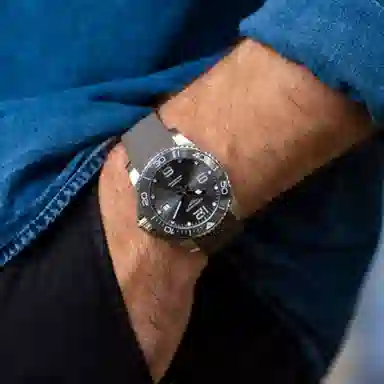 LONGINES 41mm L3.781.4.76.9