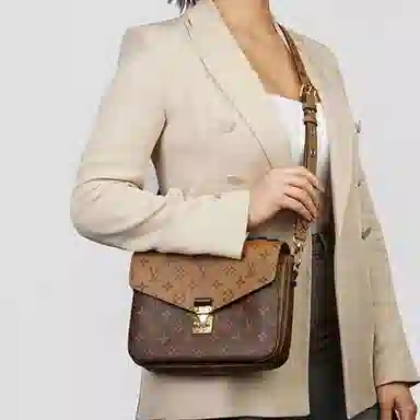 Louis Vuitton Pochette Metis