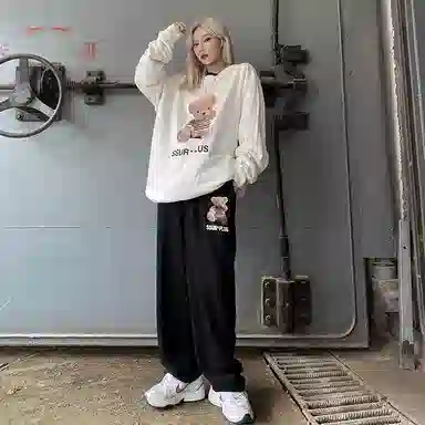 ICONS Lab Bear Pullover Sweatshirt