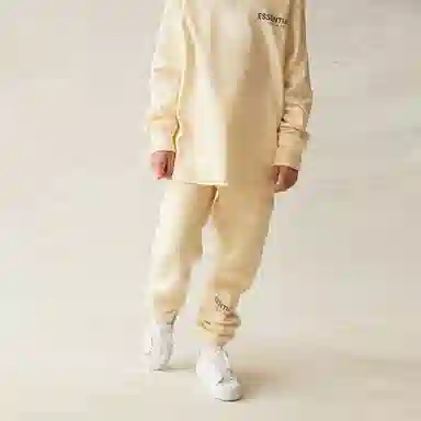 Fear of God Essentials SS21 Kids Sweatpant ButtercreamCream Logo