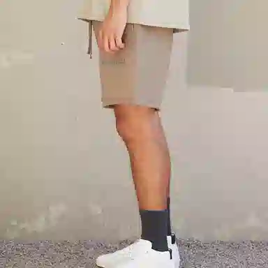 Fear of God Essentials Sweatshort Harvest
