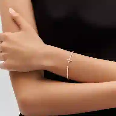 LOUIS VUITTON IDYLLE BLOSSOM TWIST 18K M