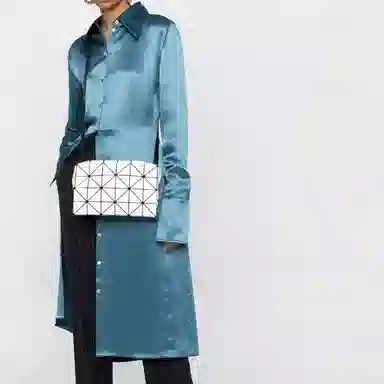 ISSEY MIYAKE SlashCarton