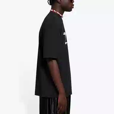 Balenciaga T