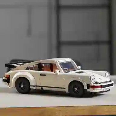 LEGO Porsche 911 10295