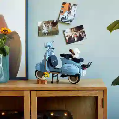 LEGO Vespa 125