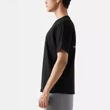 THE NORTH FACE SS23 Logo T