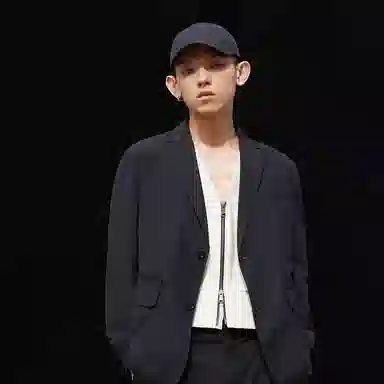 速写 纯色拼接平驳领西装 男款 黑色