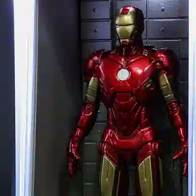 Hot Toys Iron Man Mini Genaku MK1-7 Set